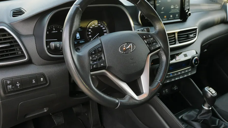 HYUNDAI Tucson -