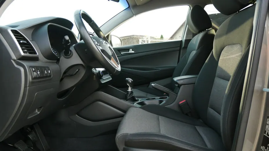 HYUNDAI Tucson -
