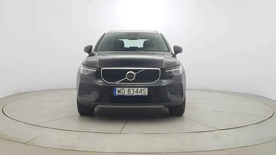 VOLVO XC40 -