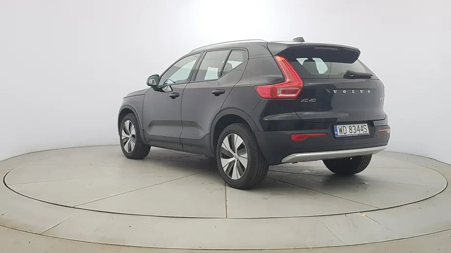 VOLVO XC40 -
