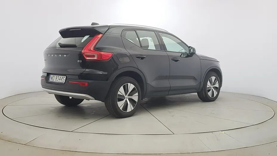 VOLVO XC40 -