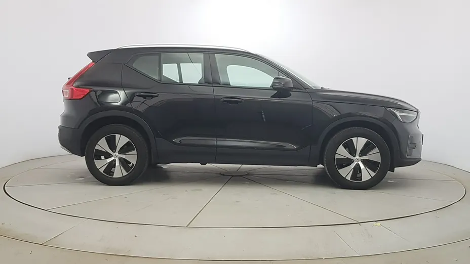 VOLVO XC40 -