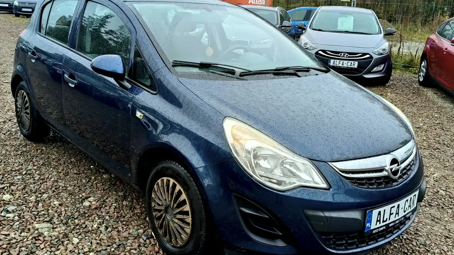 OPEL Corsa -