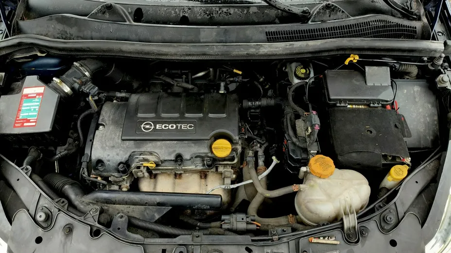 OPEL Corsa -