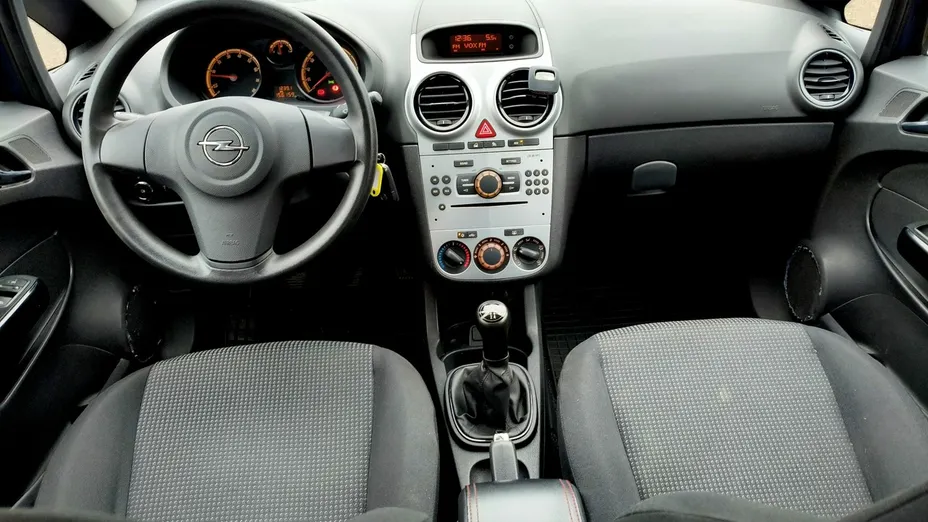 OPEL Corsa -