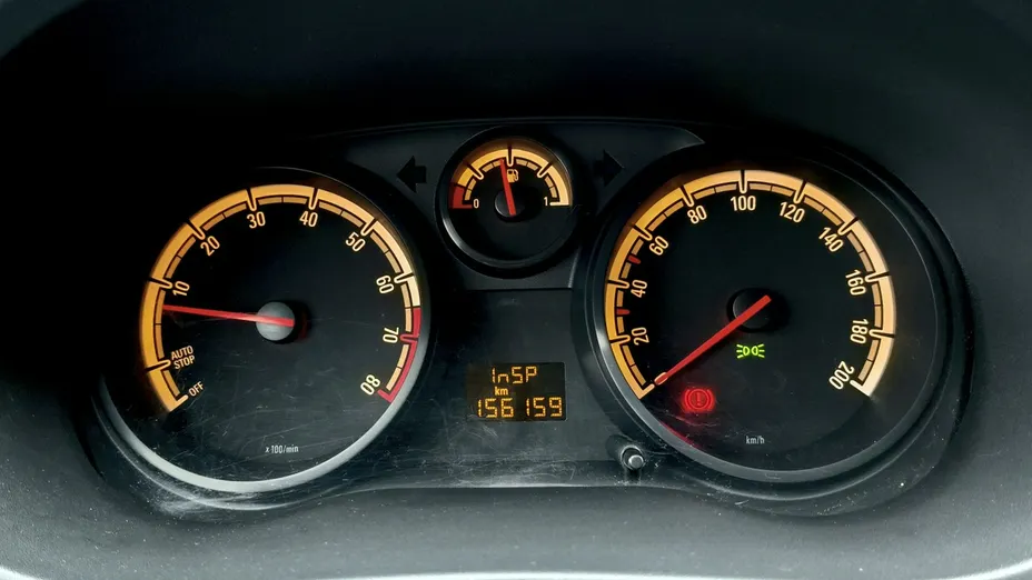 OPEL Corsa -