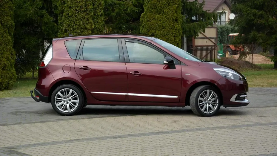 RENAULT Scenic -