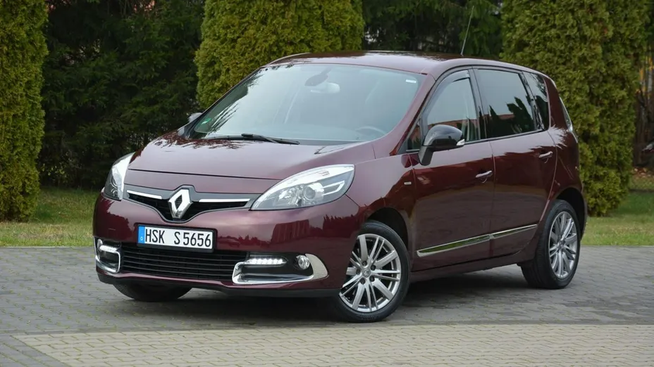 RENAULT Scenic -