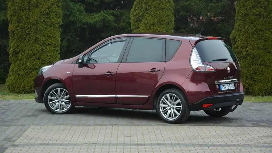 RENAULT Scenic -