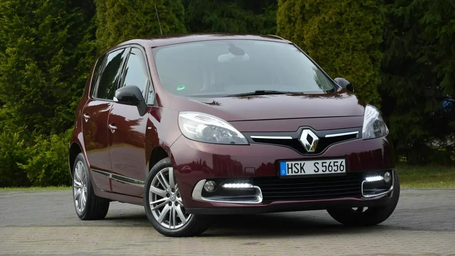 RENAULT Scenic -