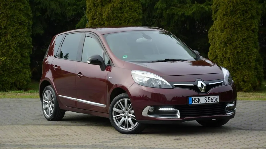 RENAULT Scenic -