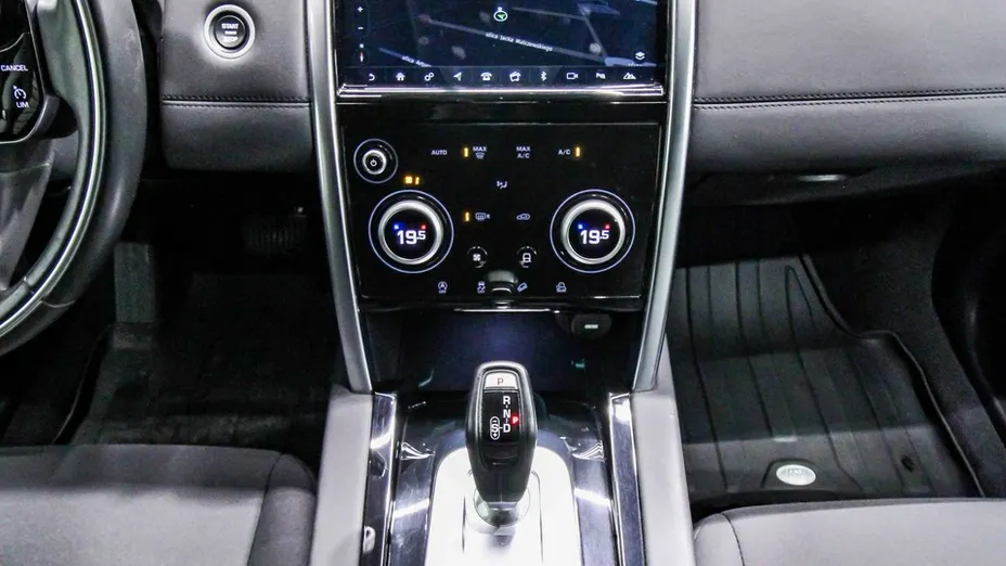 LAND ROVER Discovery Sport -