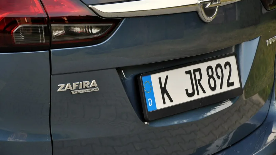 OPEL Zafira -