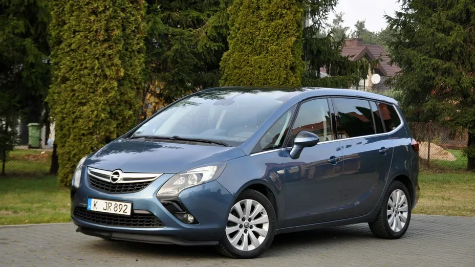 OPEL Zafira -