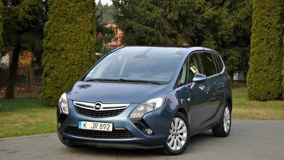 OPEL Zafira -