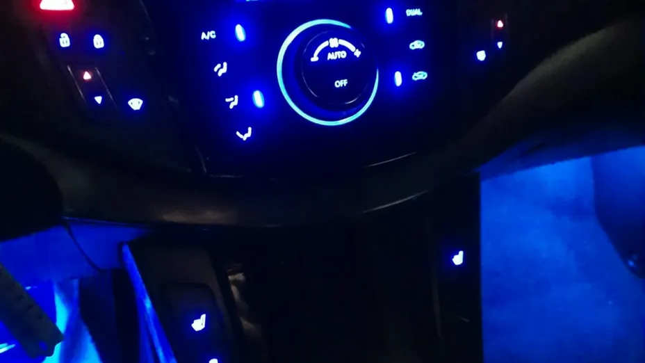HYUNDAI i40 -