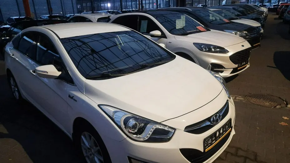 HYUNDAI i40 -