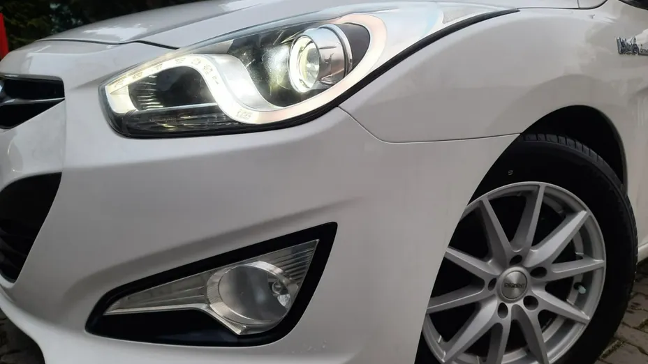 HYUNDAI i40 -