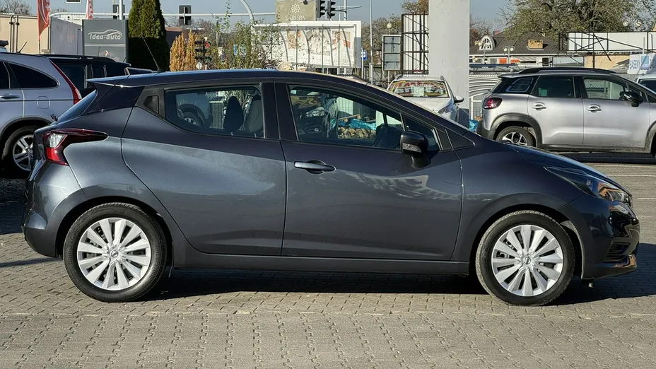 NISSAN Micra -