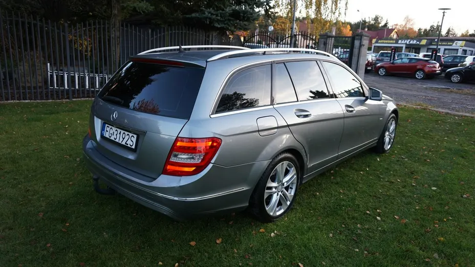 MERCEDES-BENZ C Klasa -