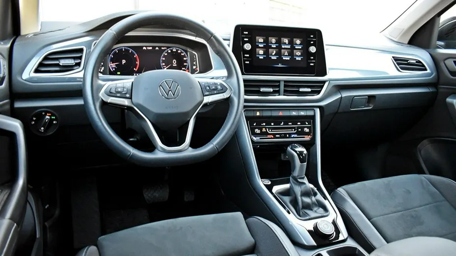 VOLKSWAGEN T-ROC -