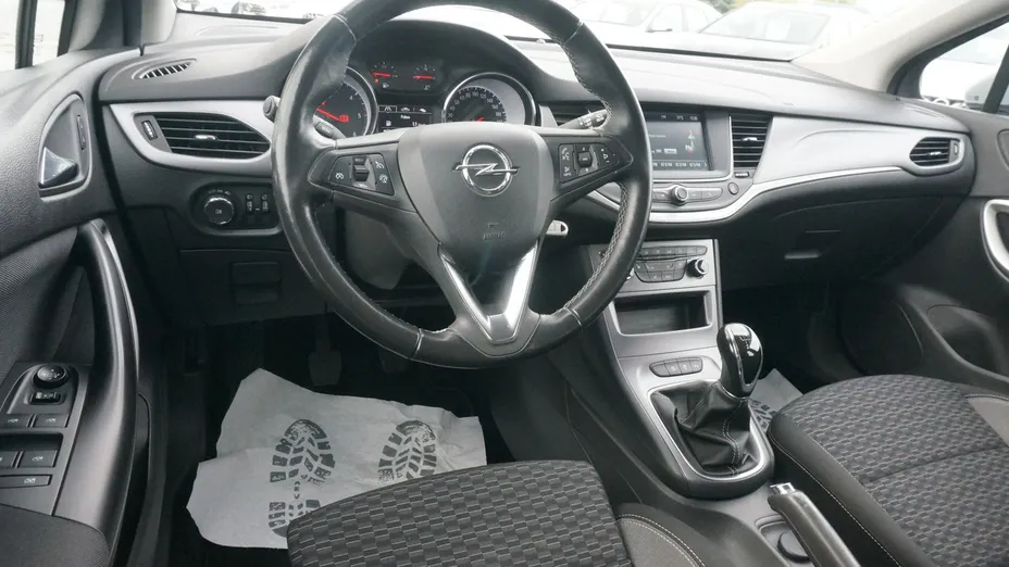 OPEL Astra -