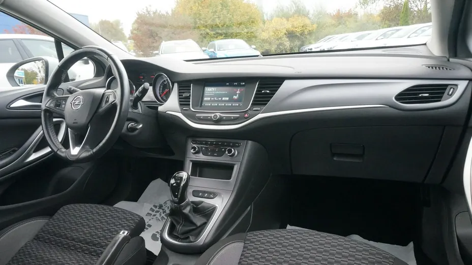 OPEL Astra -