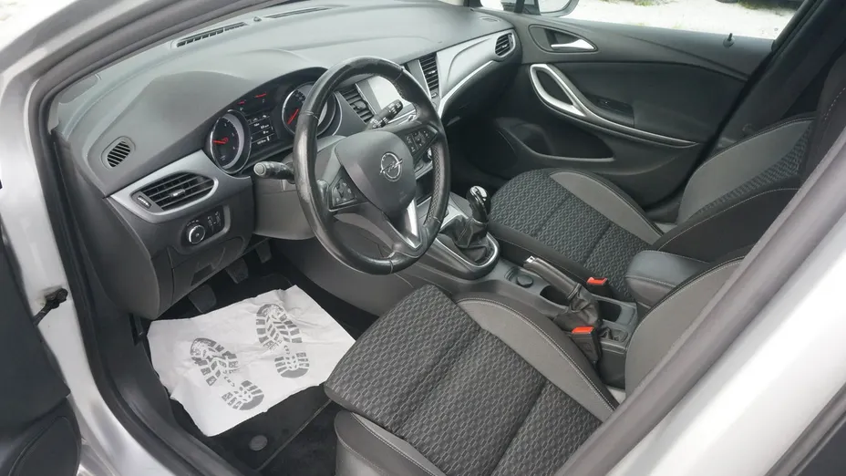 OPEL Astra -