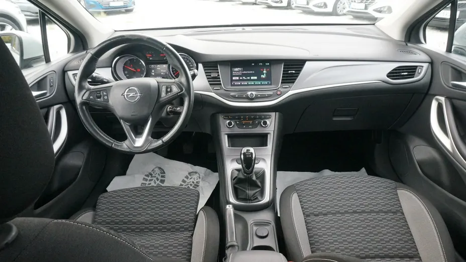 OPEL Astra -