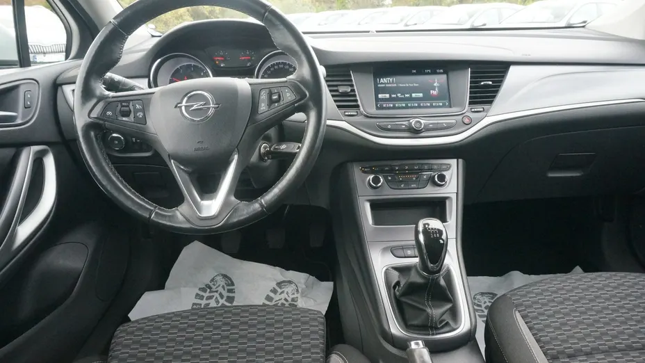 OPEL Astra -