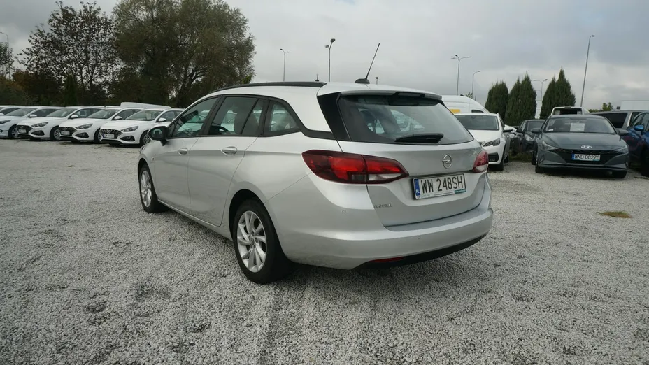 OPEL Astra -