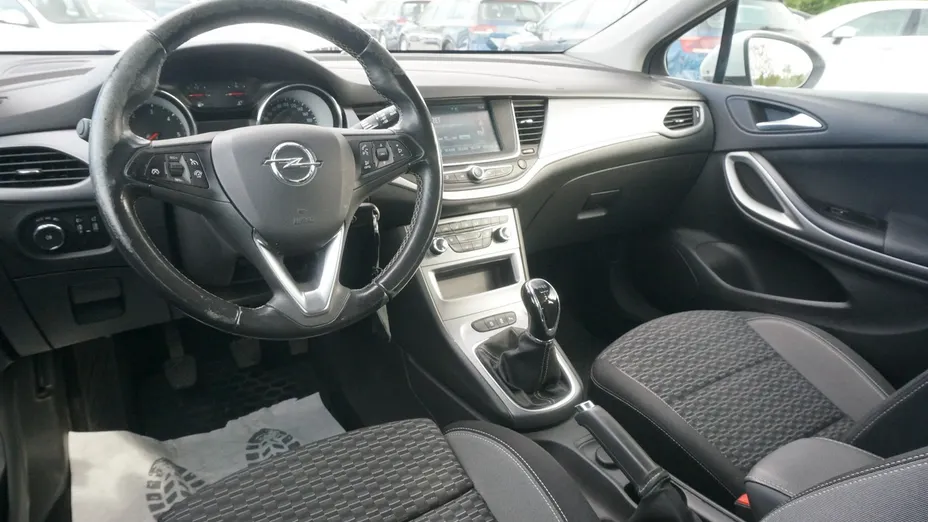 OPEL Astra -