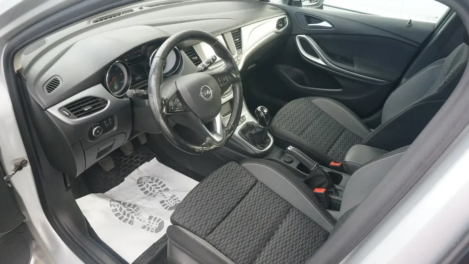 OPEL Astra -