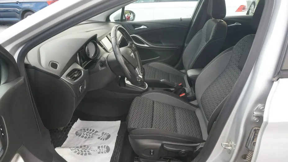 OPEL Astra -