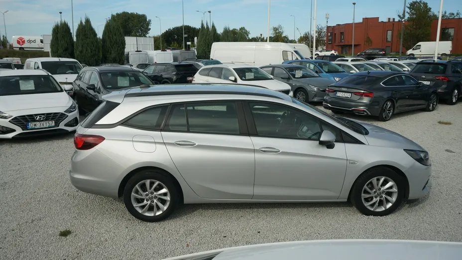 OPEL Astra -