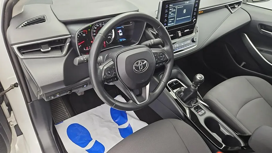 TOYOTA Corolla -