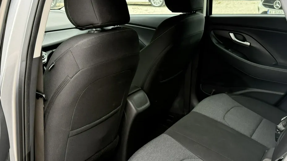 HYUNDAI i30 -