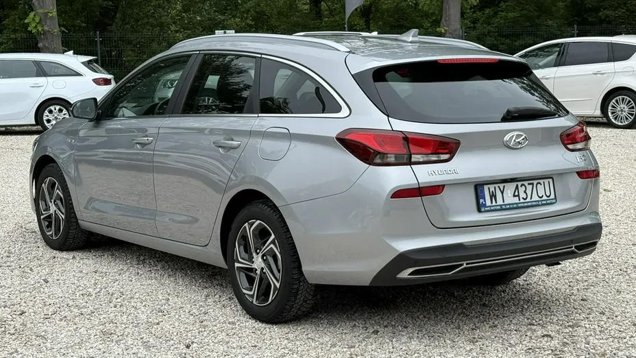 HYUNDAI i30 -
