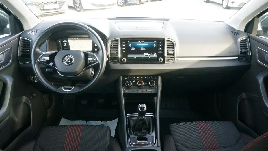 SKODA Karoq -