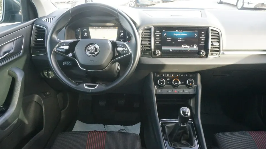 SKODA Karoq -