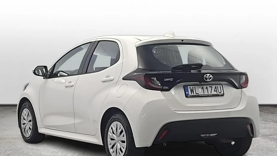 TOYOTA Yaris -