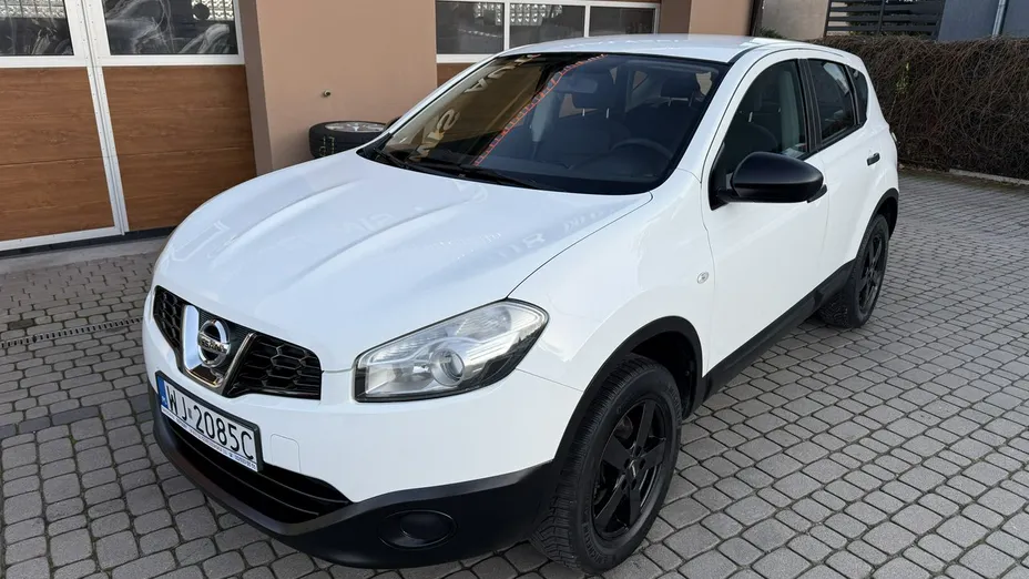 NISSAN Qashqai -