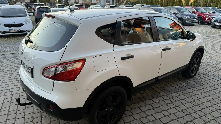 NISSAN Qashqai -