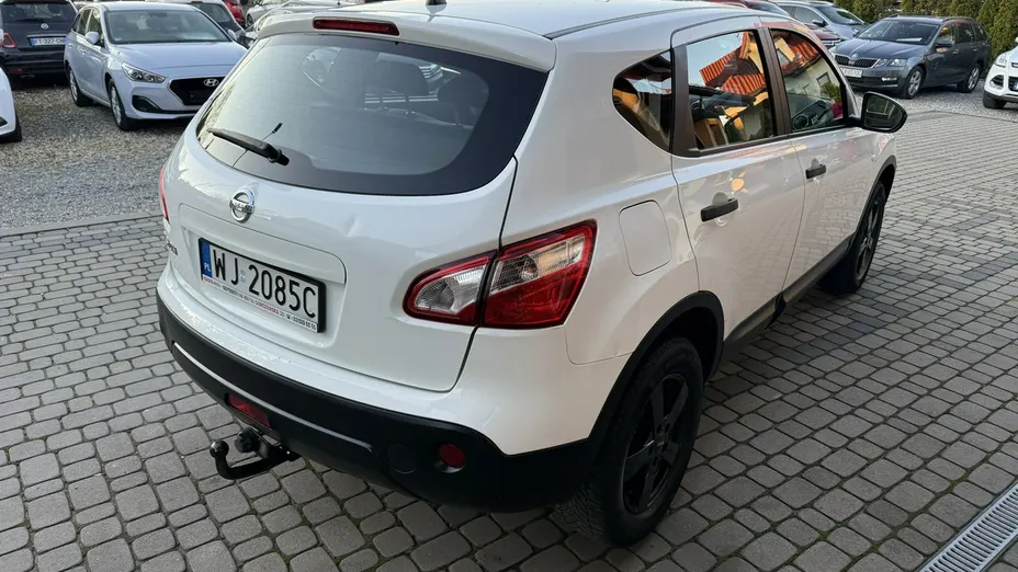 NISSAN Qashqai -