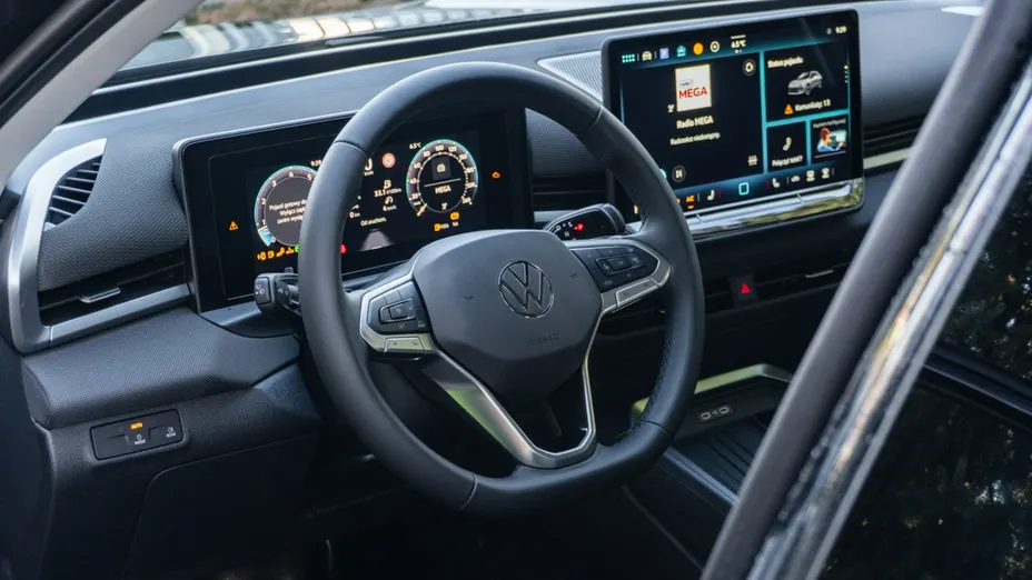 VOLKSWAGEN T-ROC -