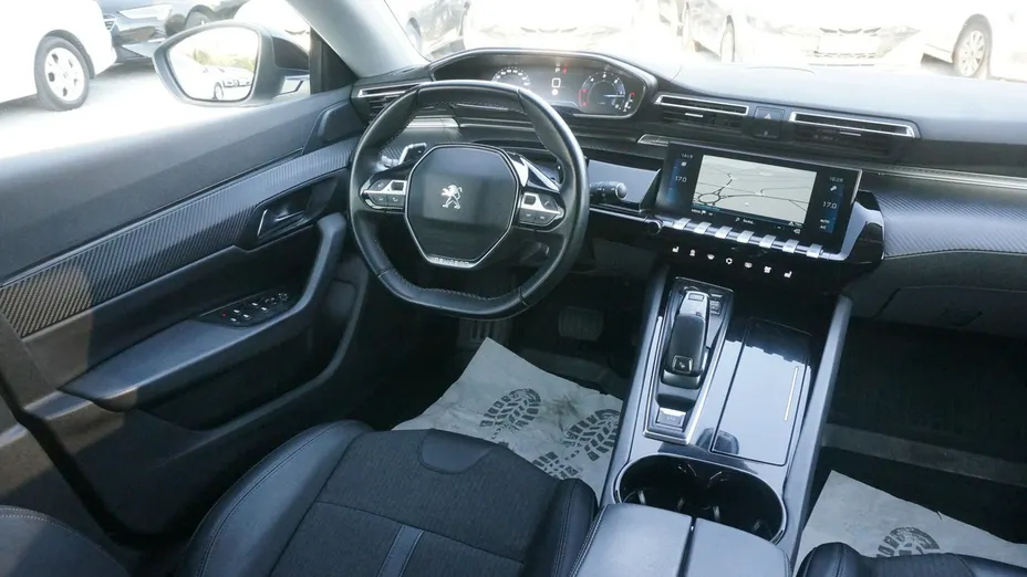 PEUGEOT 508 -