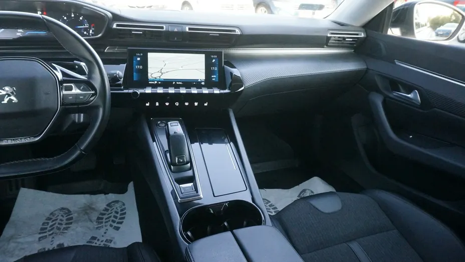 PEUGEOT 508 -