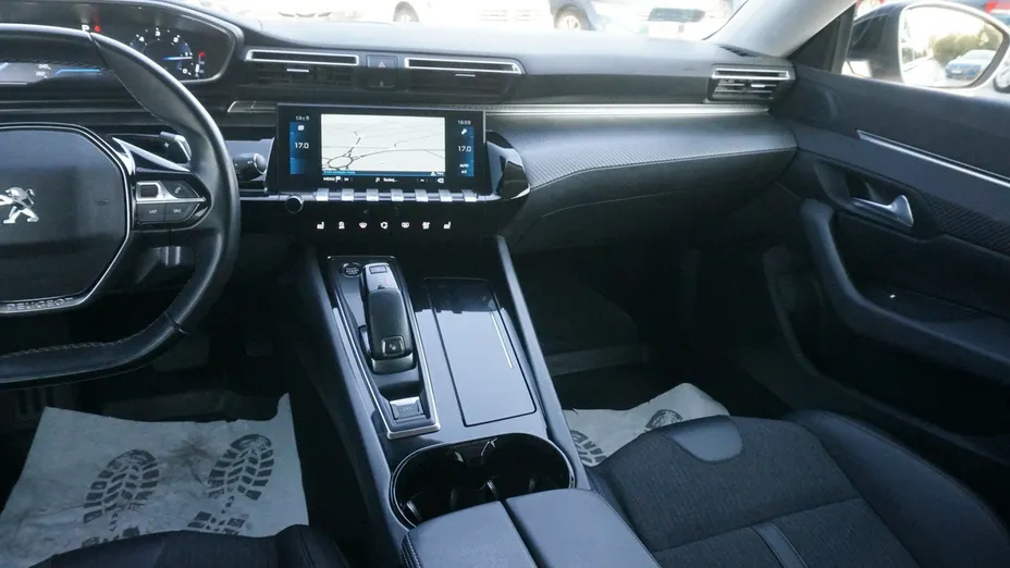 PEUGEOT 508 -
