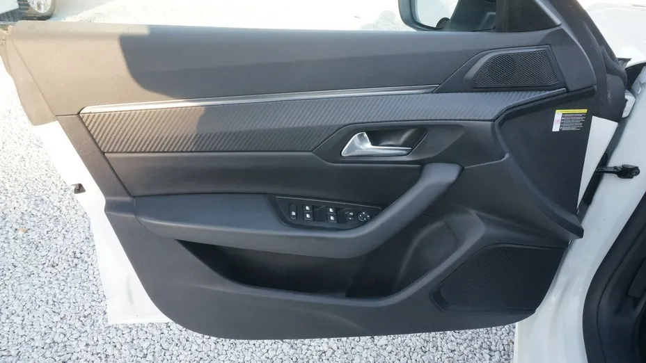 PEUGEOT 508 -