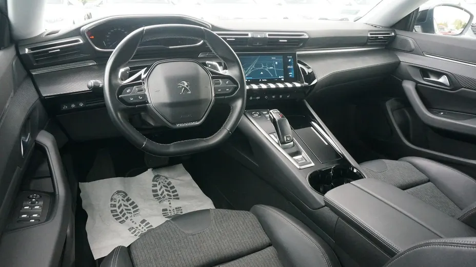 PEUGEOT 508 -